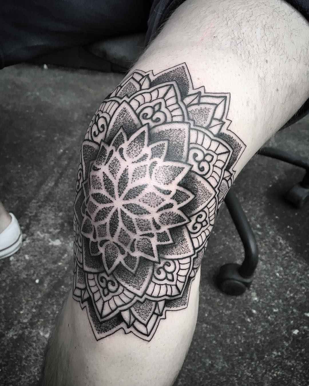 Tattoo artist Chris Bint SouthendonSea, United Kingdom iNKPPL